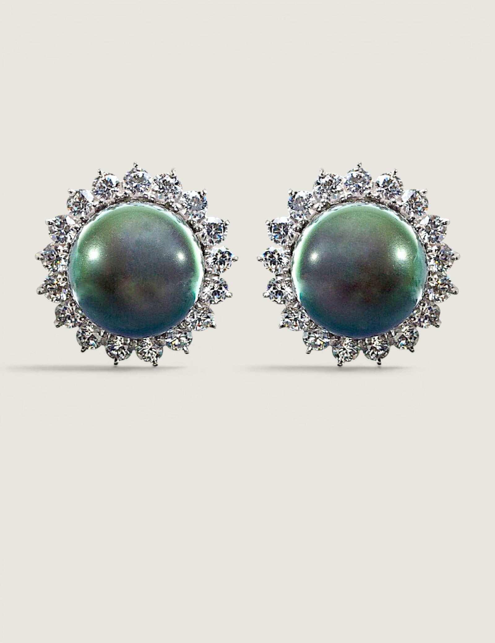 15MM PEARL BUTTON EAR - EF1115/PRL/CZ