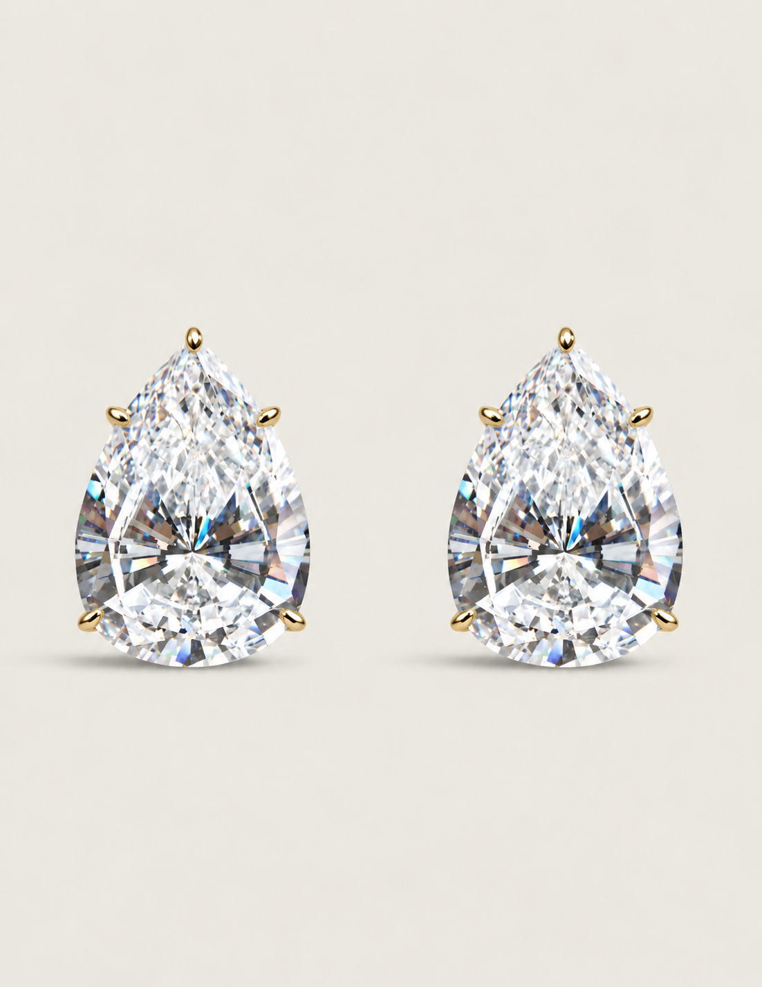 Large Pear Studs (23 TCW)
