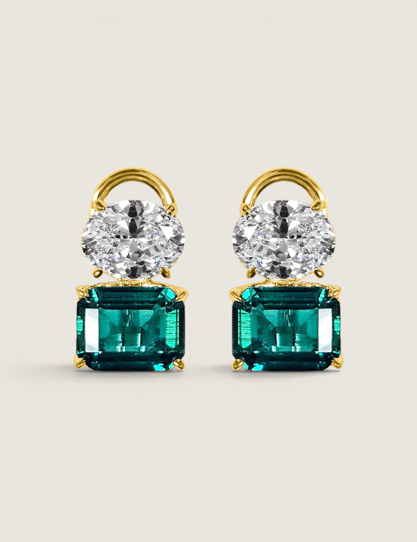 Oval & Emerald Green Emerald-Cut Double Stud (8 TCW)