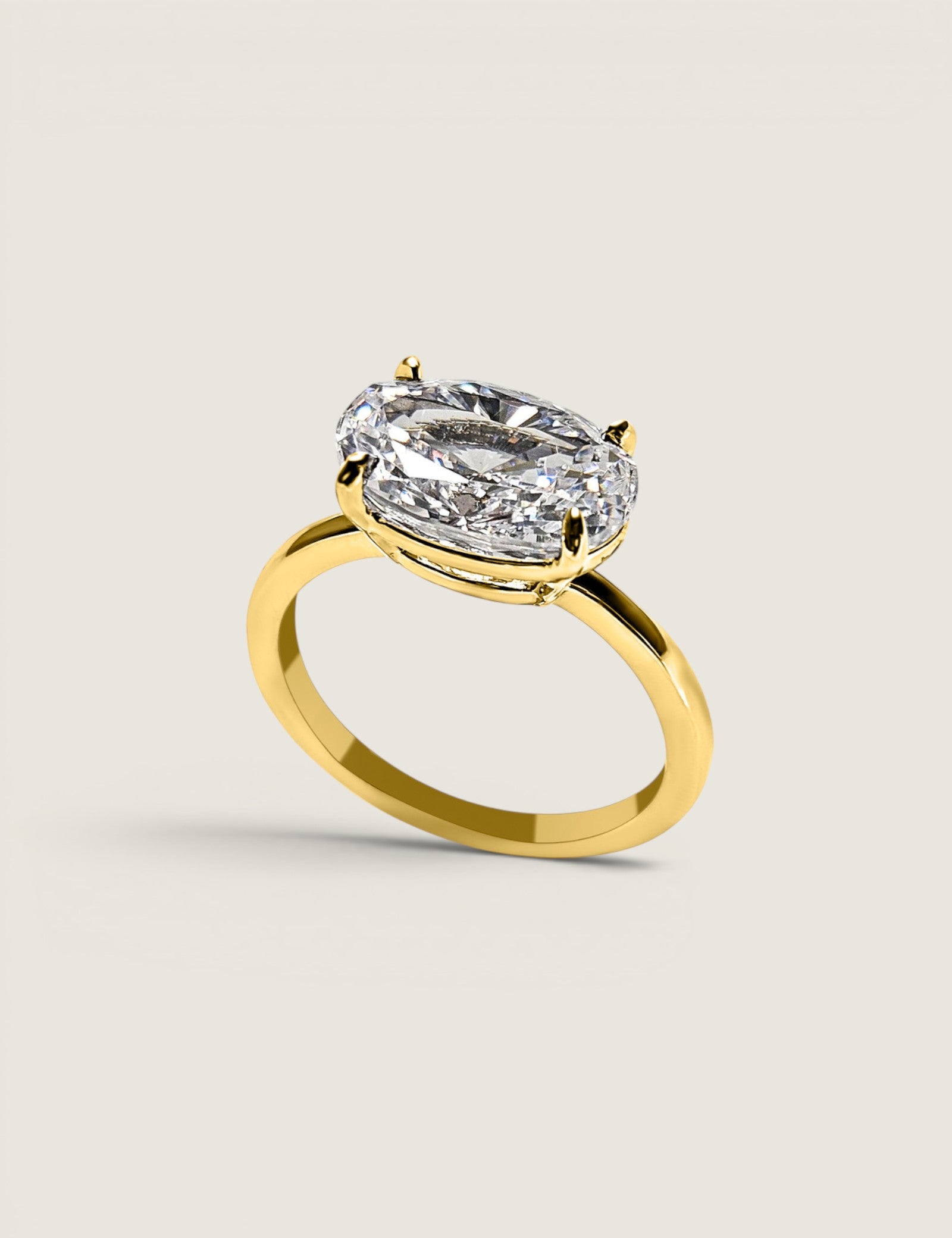 East West Oval Cut Ring(4 TCW)