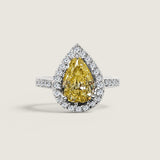 2.5CT PEARSHAPE WITH PAVE