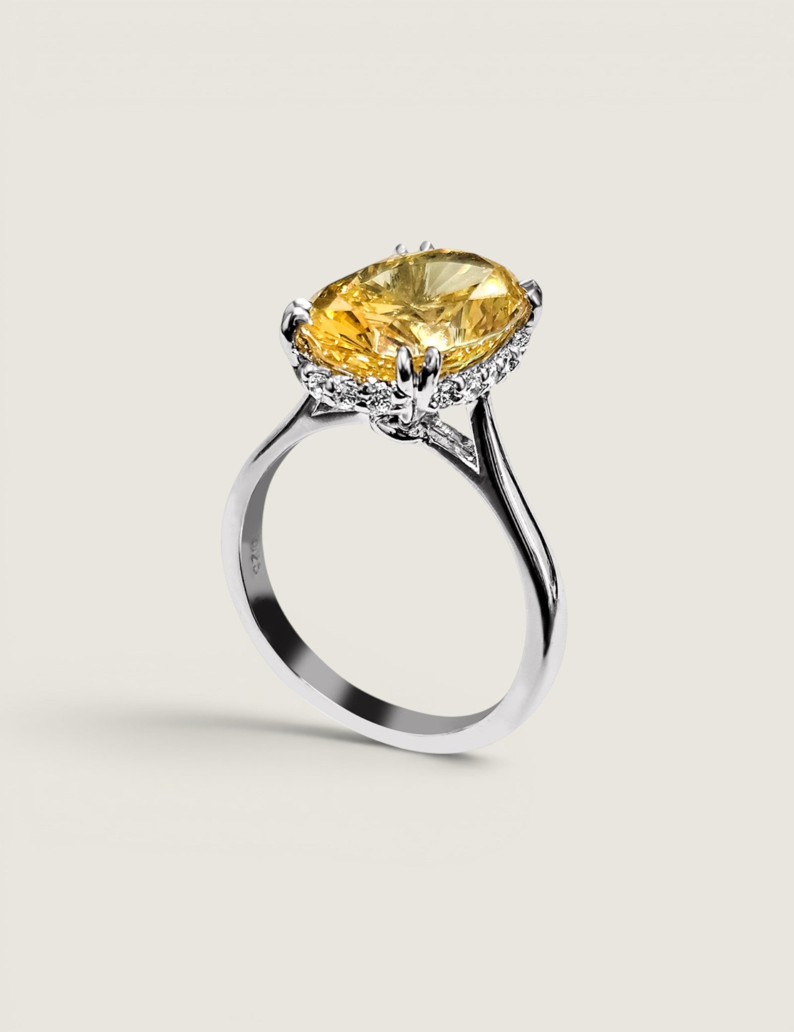 4CT (13x9mm) Canary Yellow Oval With Drop Halo