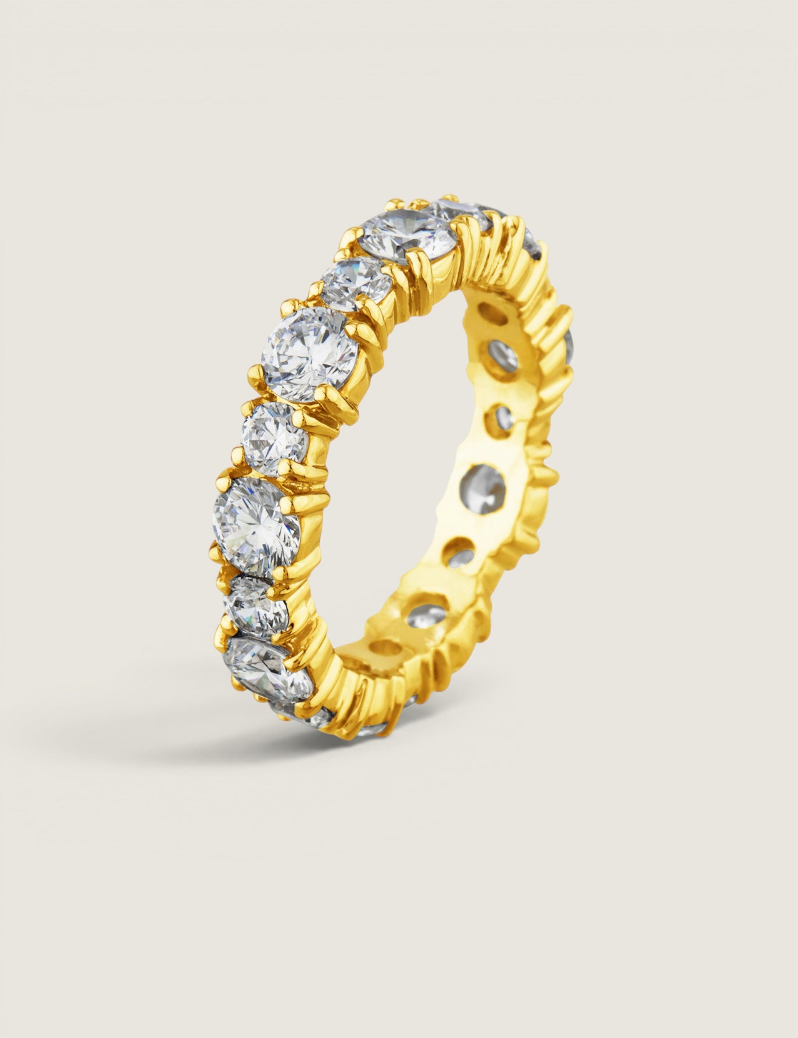 Round Brilliant Eternity Band (Alternating Sizes)