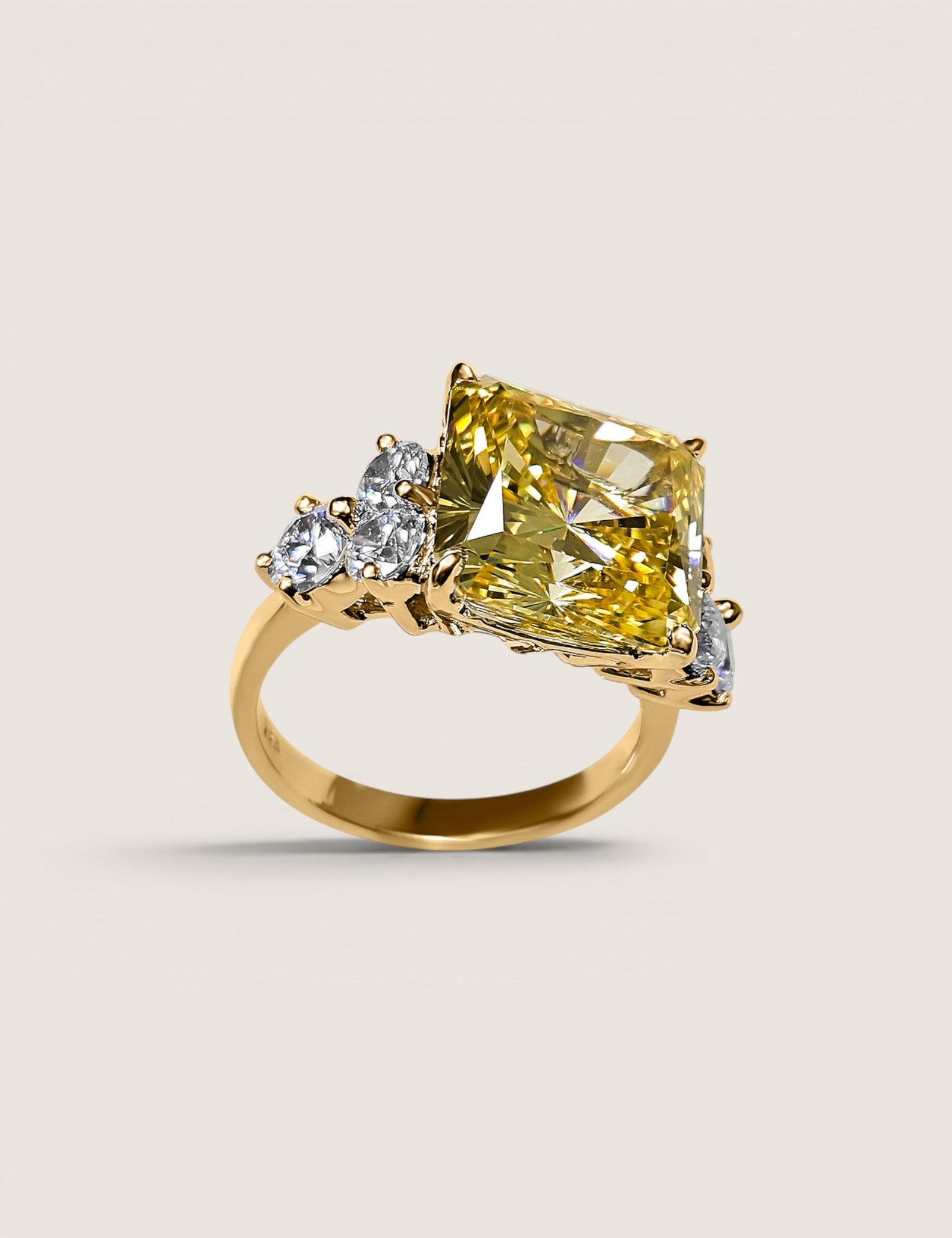 11CT Canary Princess cut with 1.1TCW Round Sides (12.1 TCW)