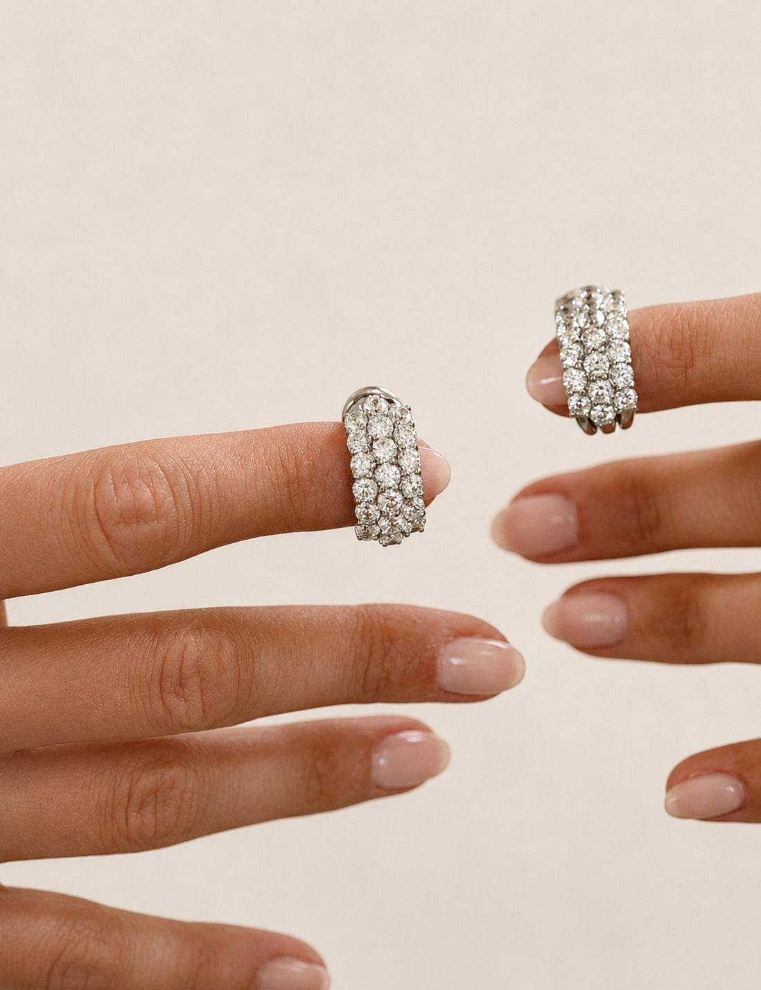 3 ROW W/ ROUND STONE - EF191/CZ/CAN