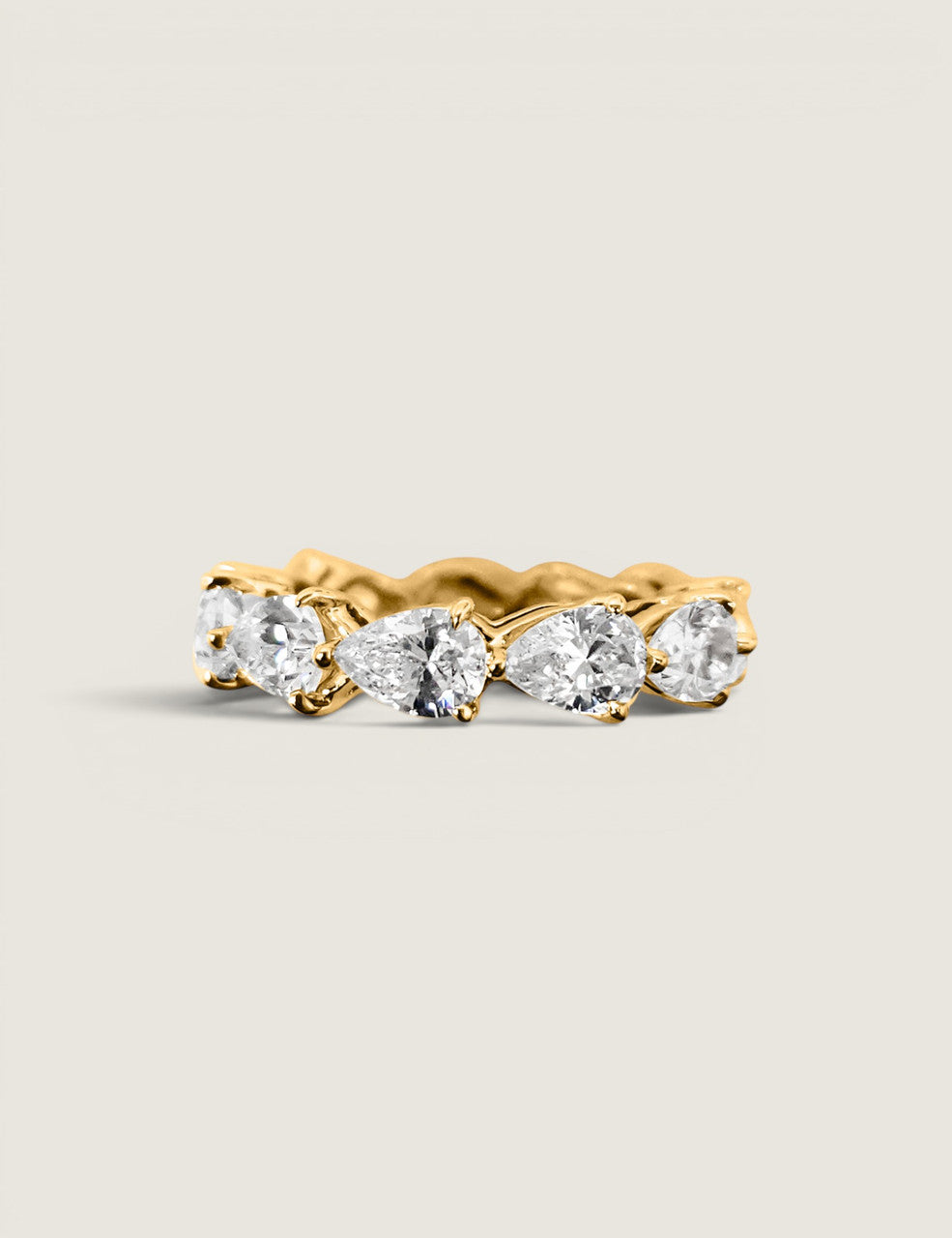 The Evermore Pear Eternity Band (5.5 TCW)