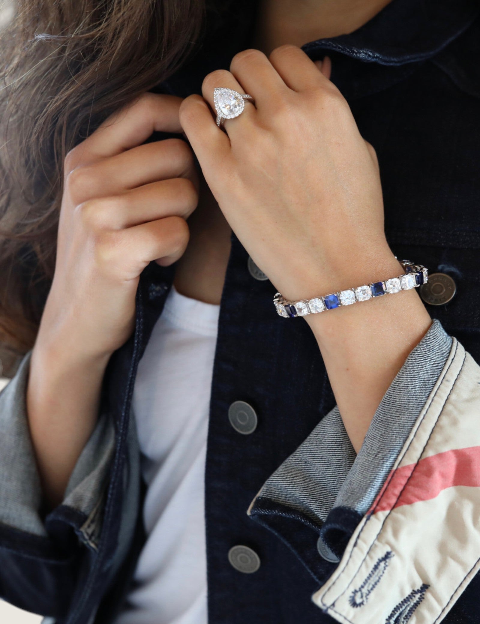 Pear Halo Ring (5.5 TCW)