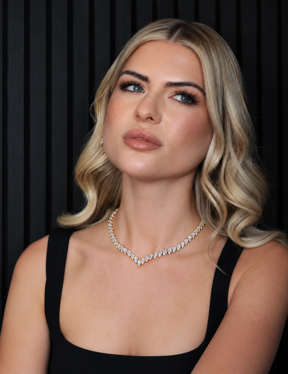The Contessa Pear Dip Necklace