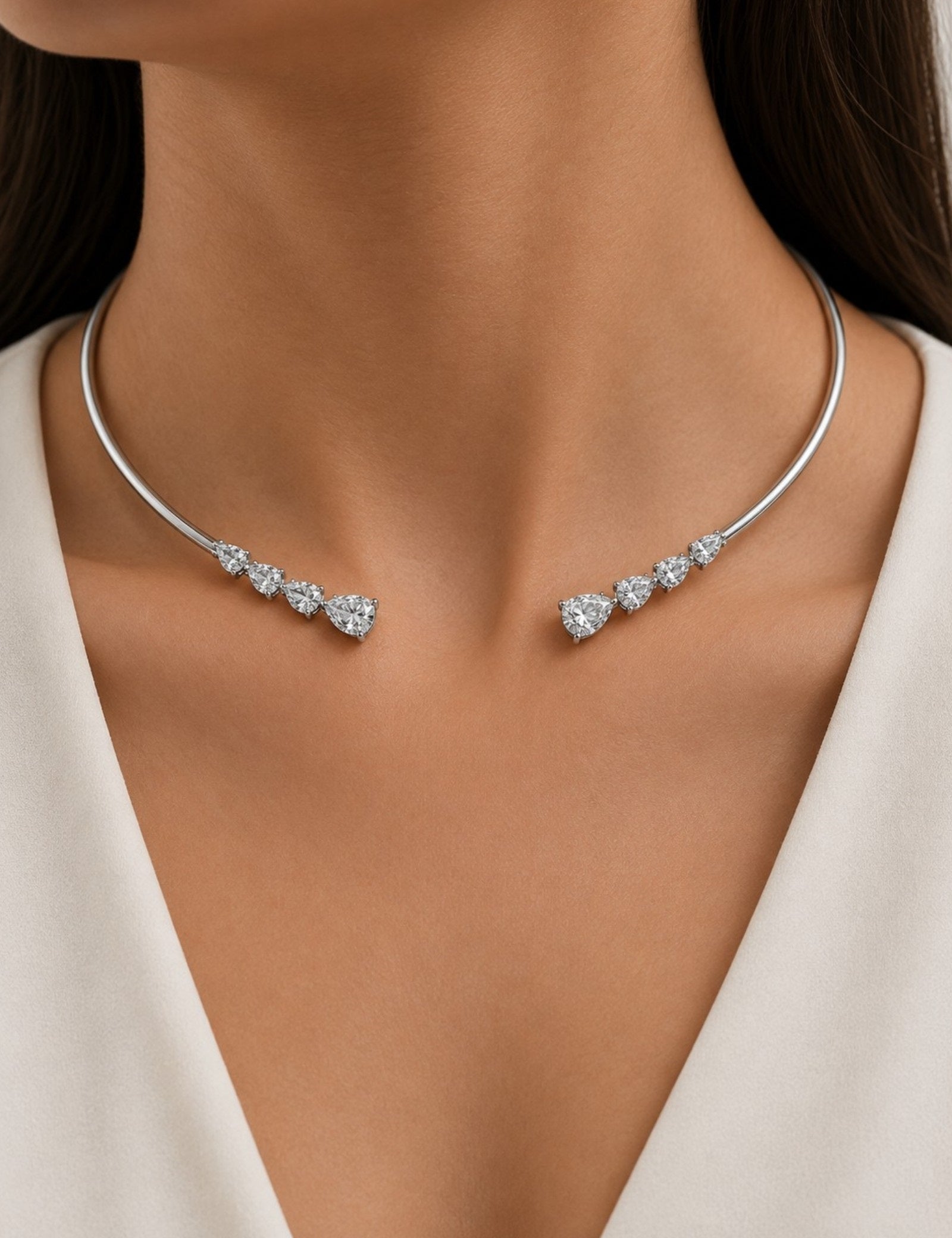 The Empress Pear Collar