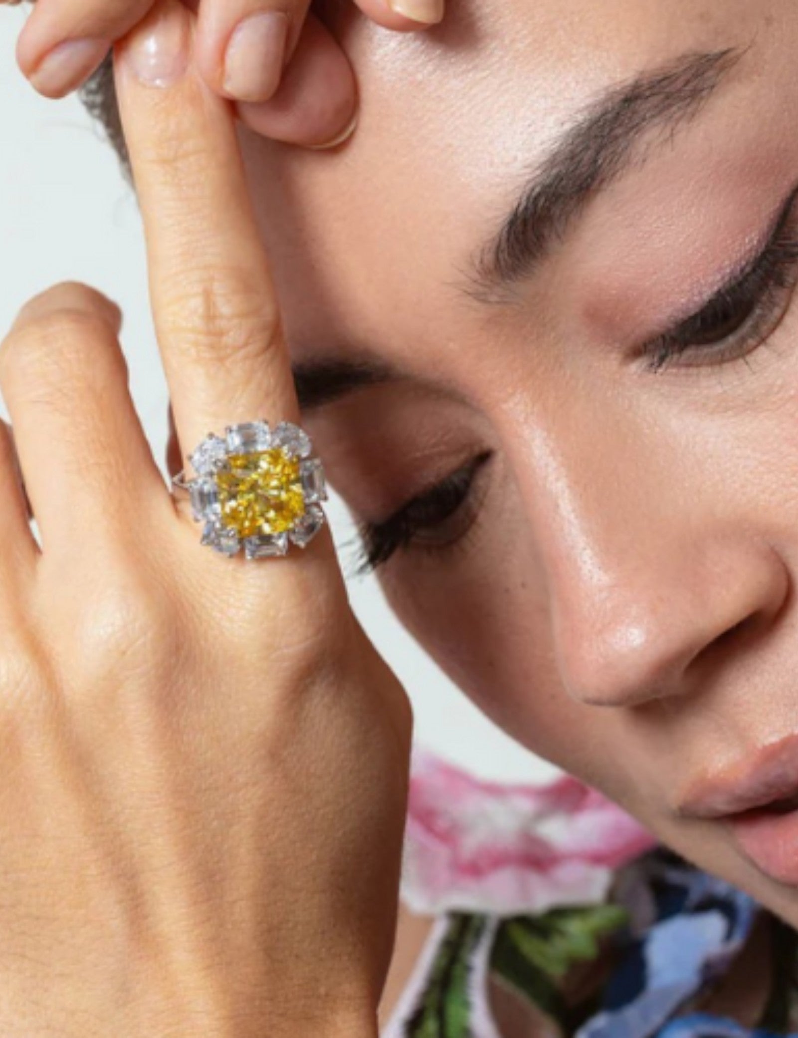 8ct Cushion Canary Cut Ring (12 TCW)