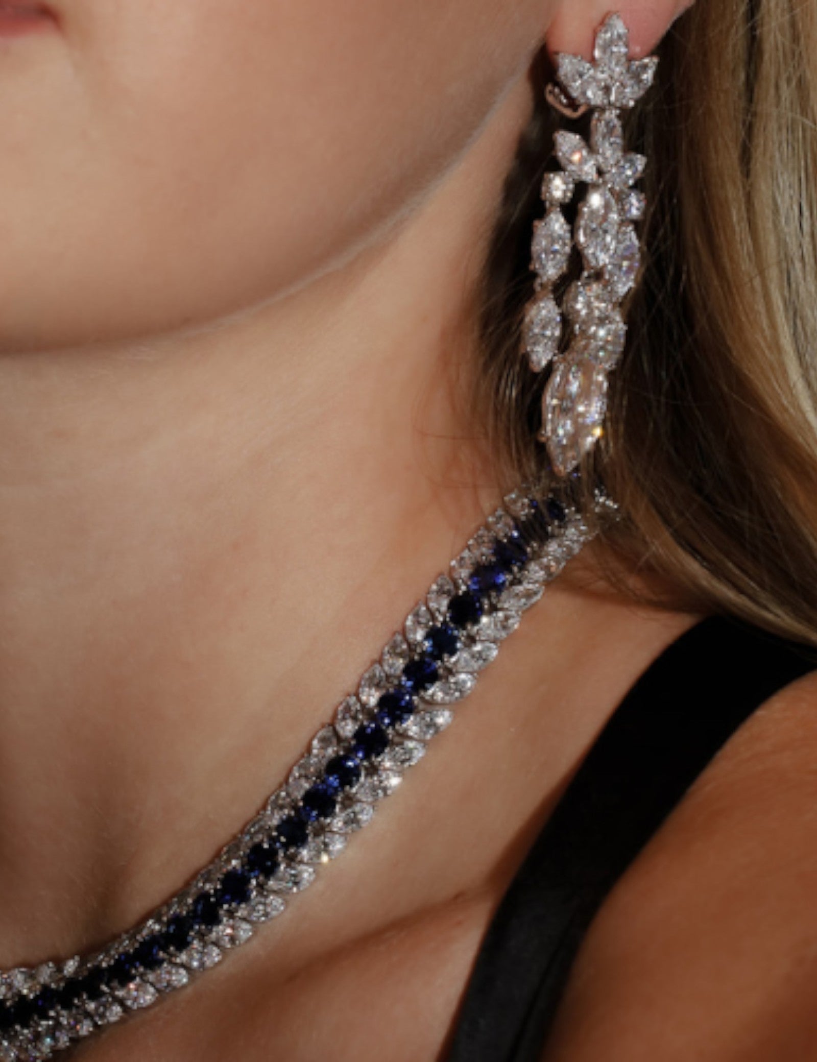 MARQ W/ ROUND STONES - N52/SAP/CZ