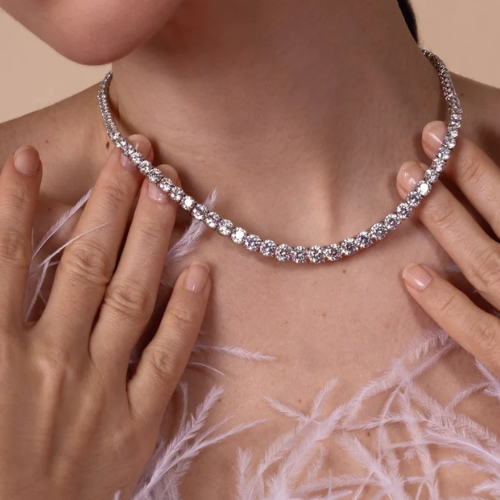 Graduated Round Stone Prong Necklace