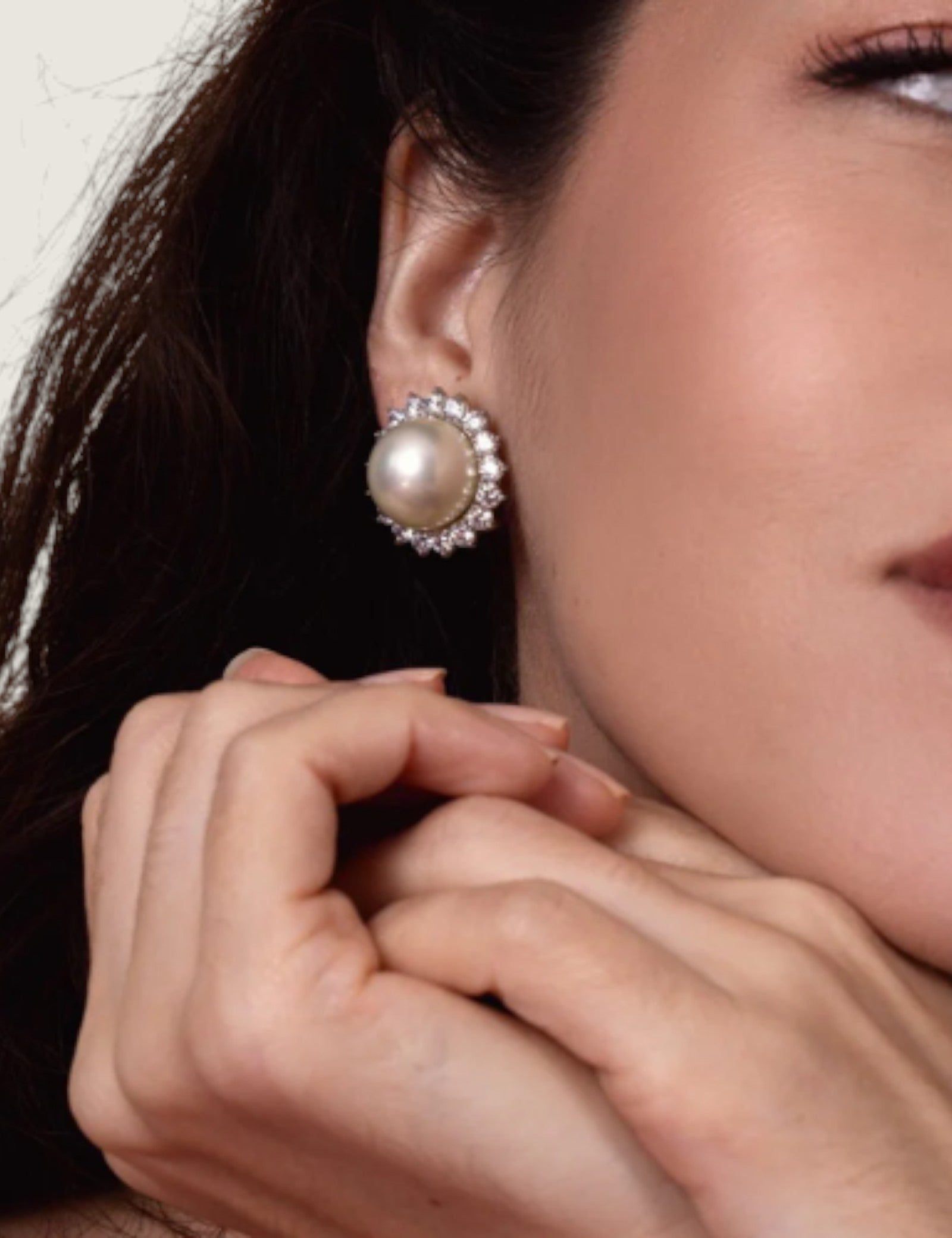 15MM PEARL BUTTON EAR - EF1115/PRL/CZ