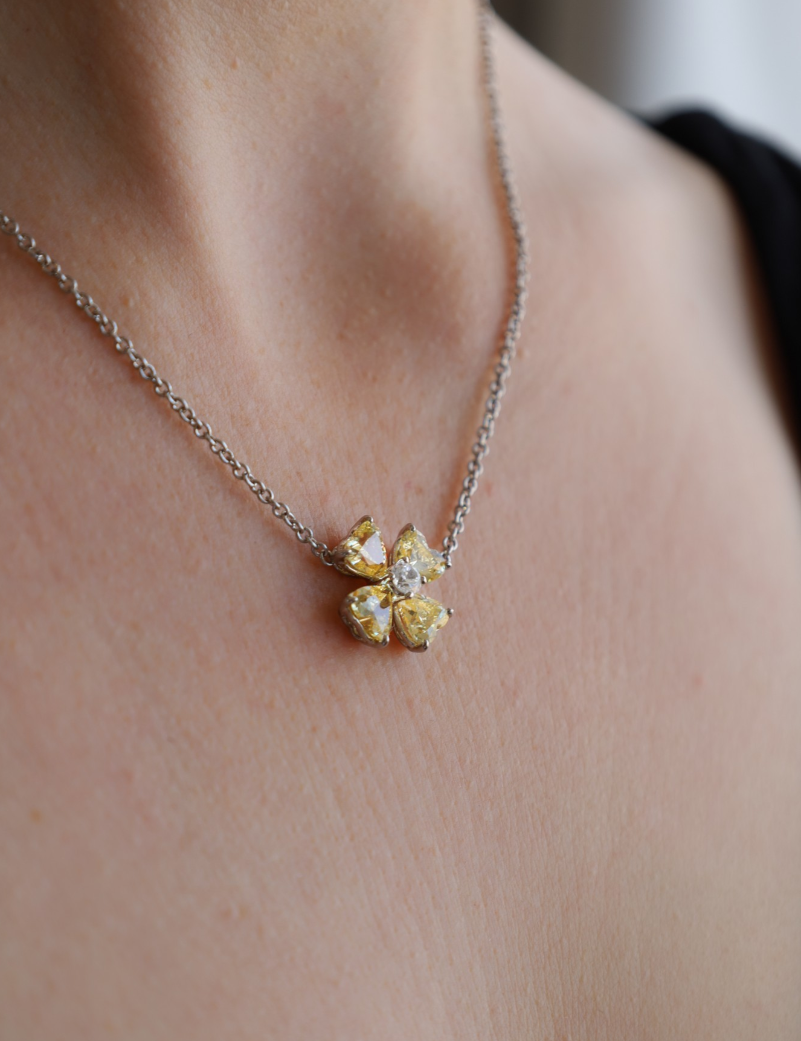 Sunny Clover Pendant Necklace