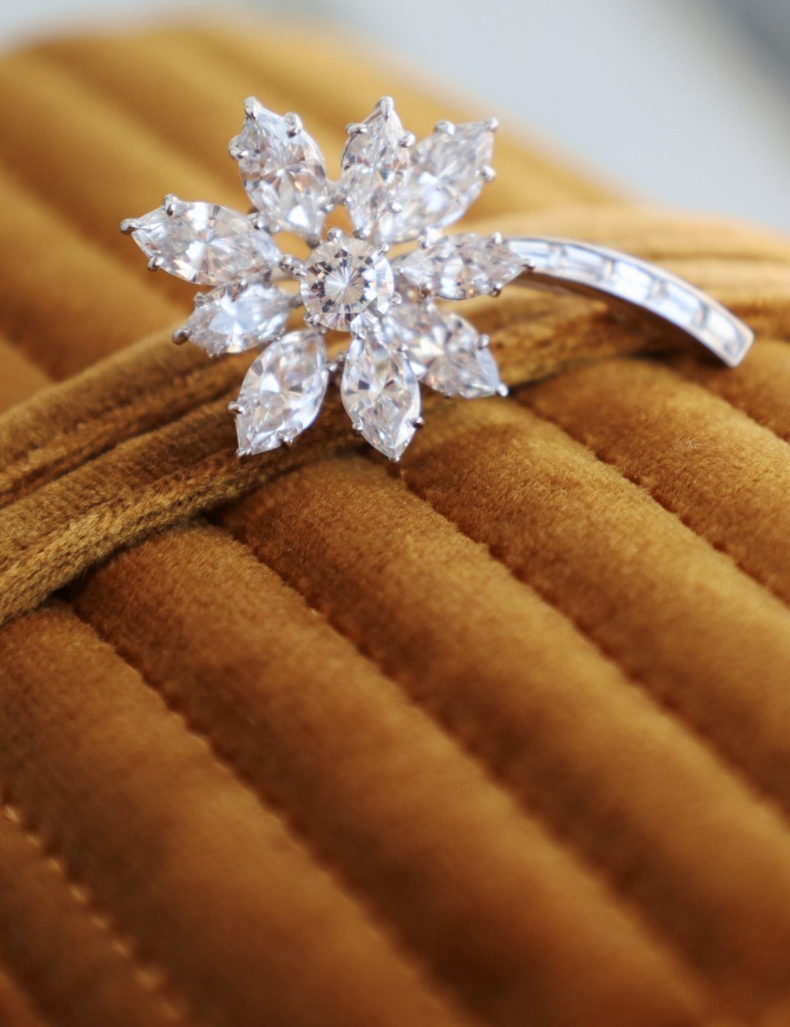 The Fleur Lumière Brooch