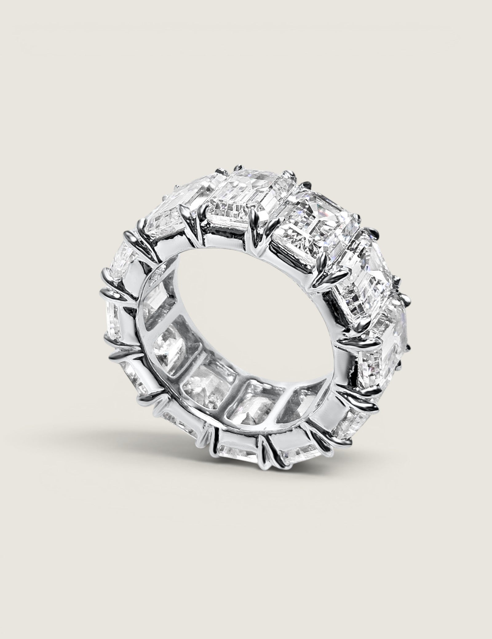 1.5CT EMERALD CUT BAND(18 TCW)
