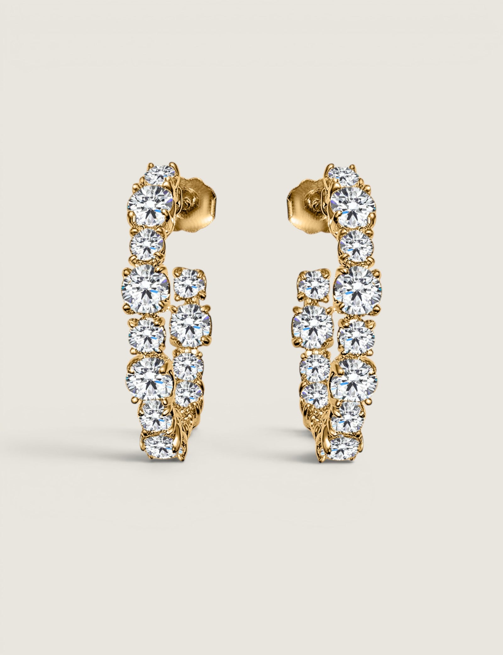 Alternating Round Oblong Hoop Earring (4.5TCW)