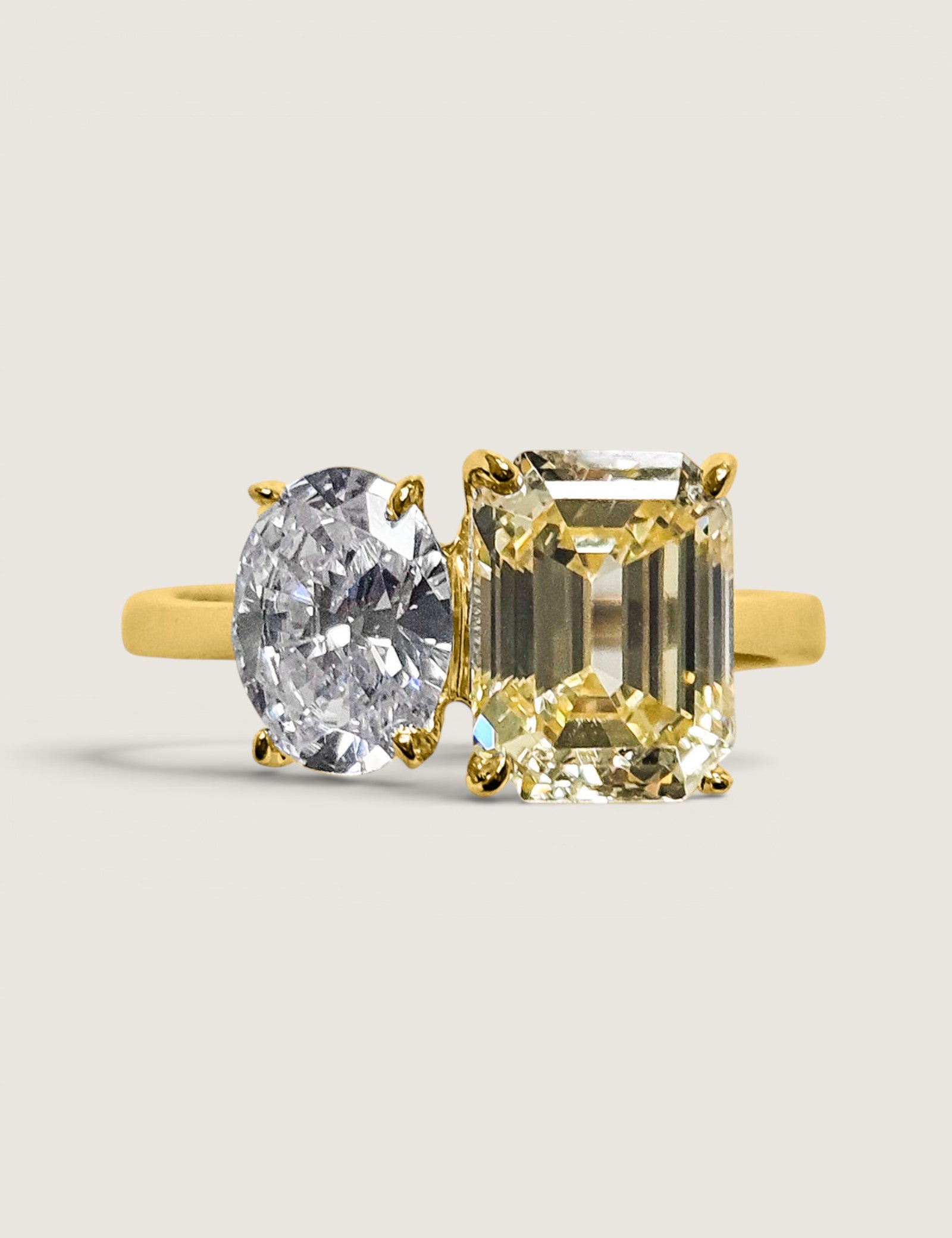 Toi et Moi 1.5ct Oval & Canary 2.5ct Emerald Cut Ring (4 TCW)