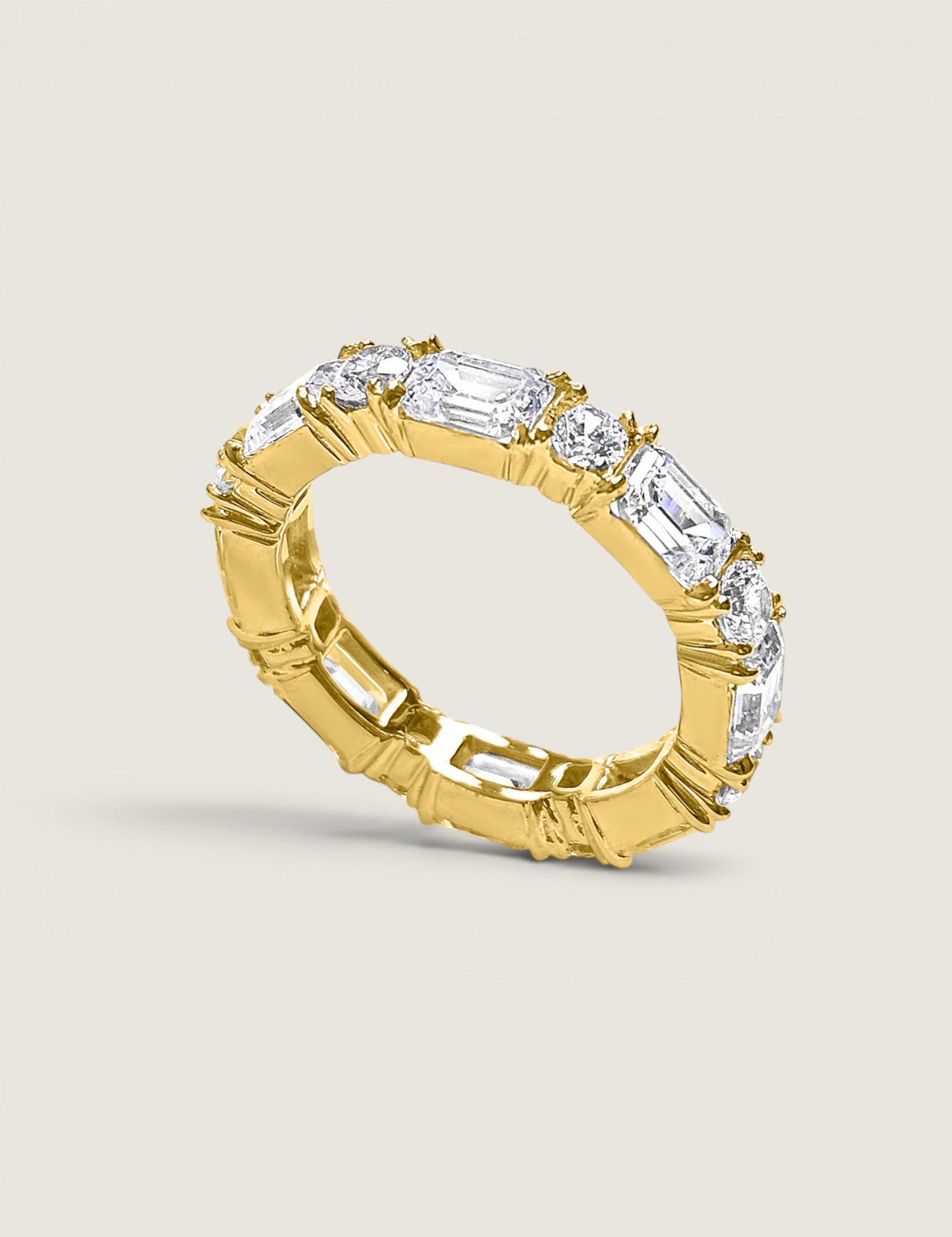 Alternating Emerald-cut and Round Eternity Band(3.15 TCW)