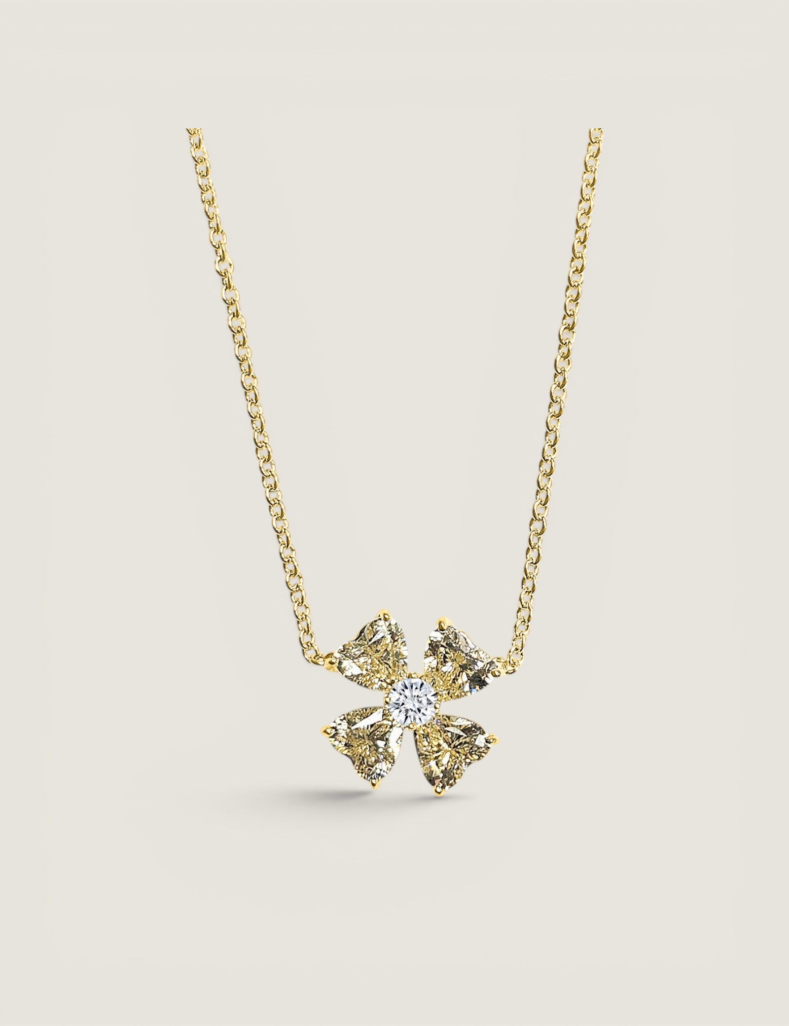 Sunny Clover Pendant Necklace