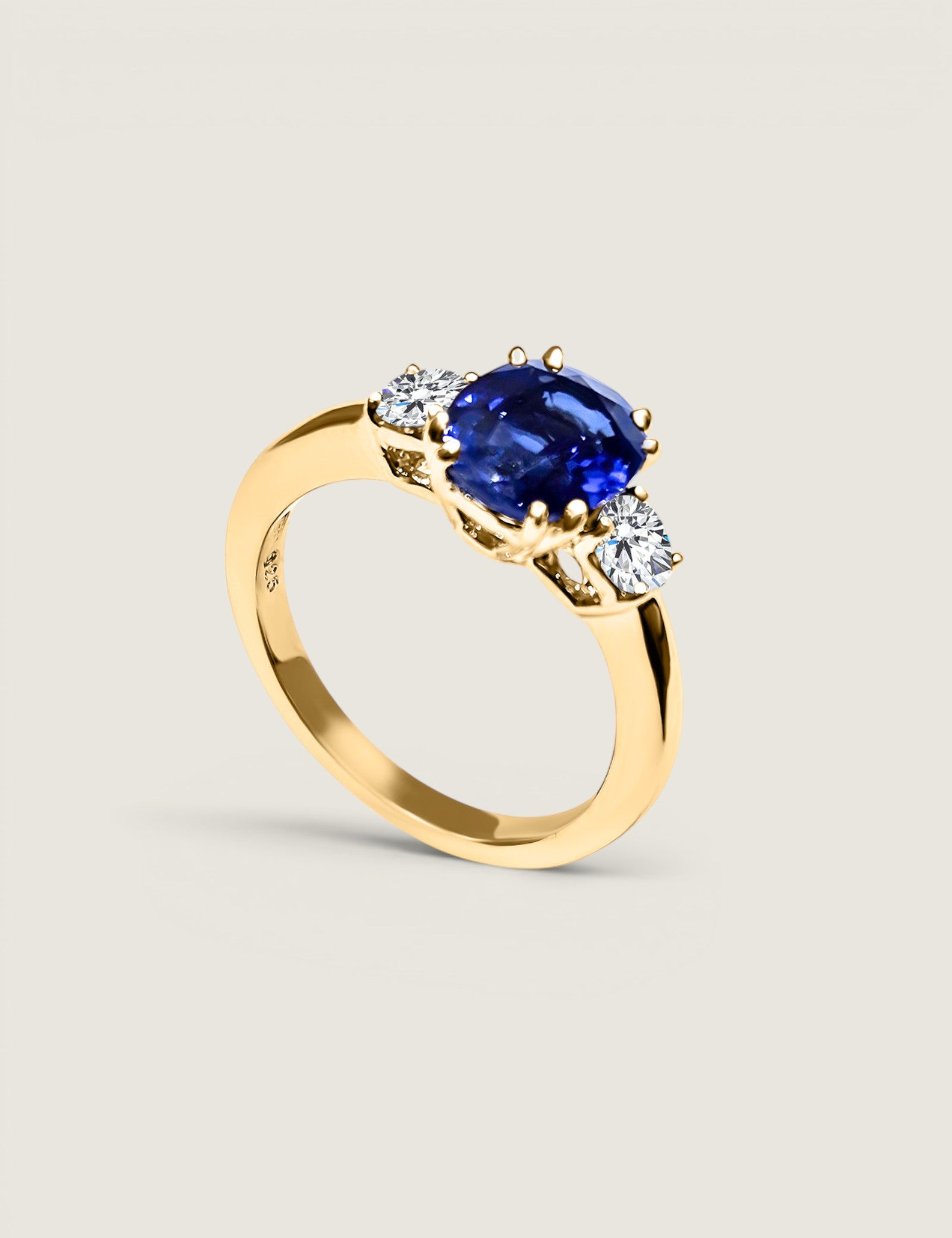 9x7 Oval(2CT) with 2 Round cz (.16ct)-F1500-SAP-CZ-14KT